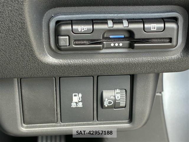 Honda N-ONE 2025-10 8526334-27