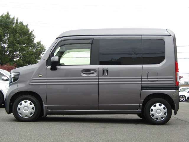 Honda N-VAN 2023-04 1827754-3