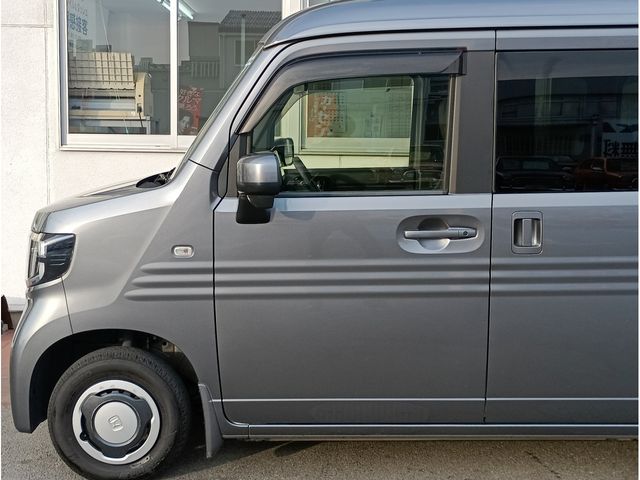 Honda N-VAN 2018-12 2319906-10