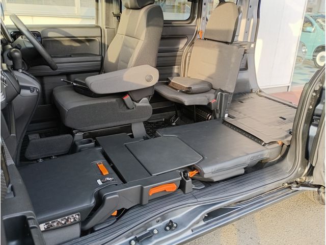 Honda N-VAN 2018-12 2319906-20