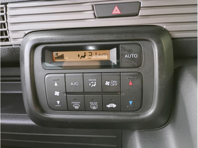 Honda N-VAN 2018-12 2319906-24