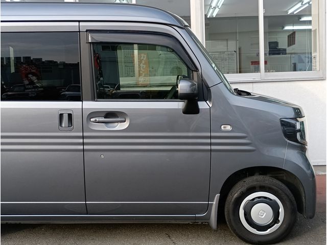 Honda N-VAN 2018-12 2319906-6