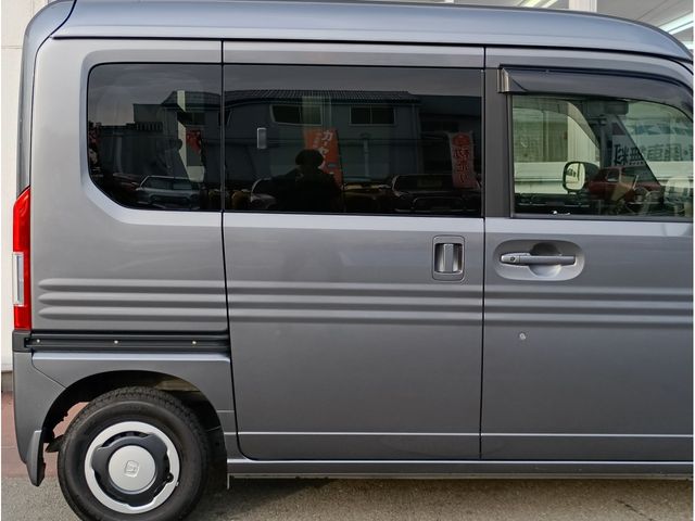 Honda N-VAN 2018-12 2319906-7
