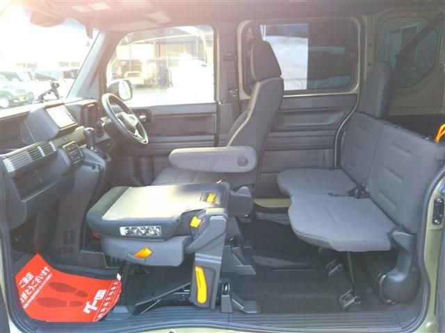 Honda N-VAN 2019-05 2447818-23
