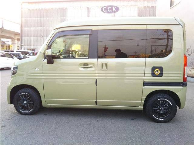 Honda N-VAN 2019-05 2447818-3
