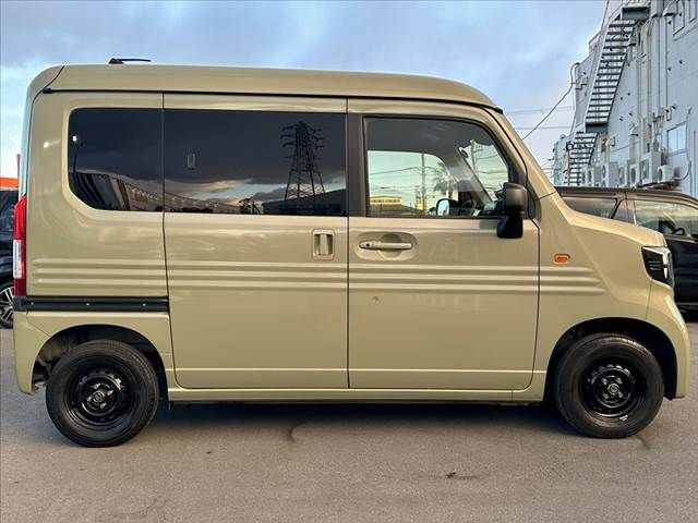 Honda N-VAN 2022-02 2673015-10