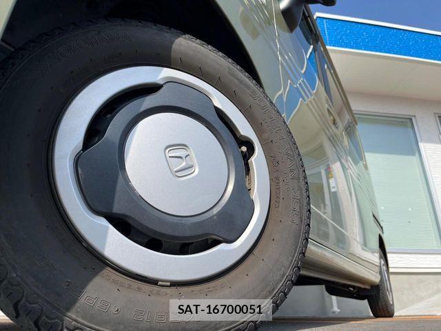 Honda N-VAN 2018-09 6015451-12