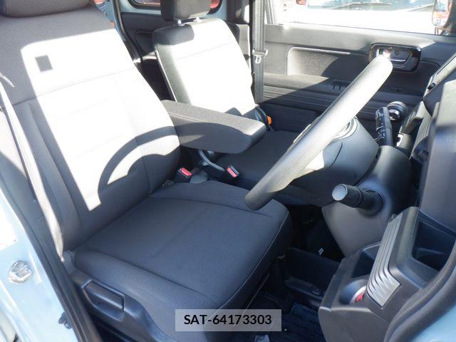 Honda N-VAN 2021-04 6015436-16