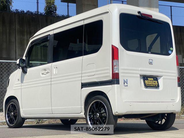 Honda N-VAN 2019-03 6677398-11