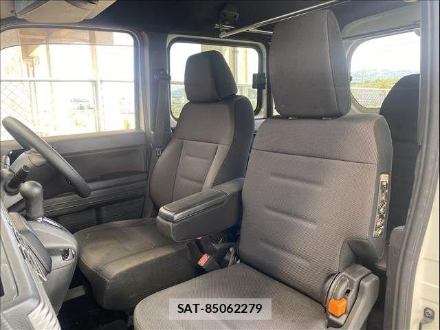 Honda N-VAN 2019-03 6677398-24