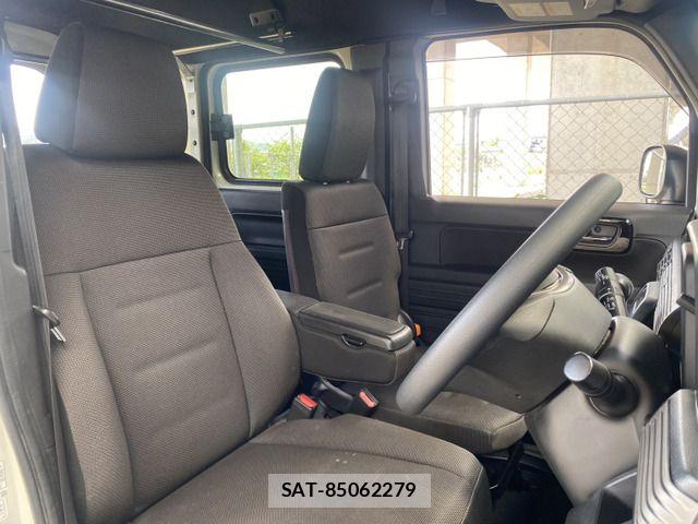 Honda N-VAN 2019-03 6677398-3