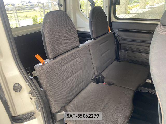 Honda N-VAN 2019-03 6677398-4