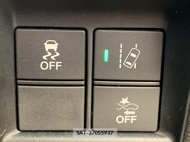 Honda N-VAN 2019-03 6677397-7