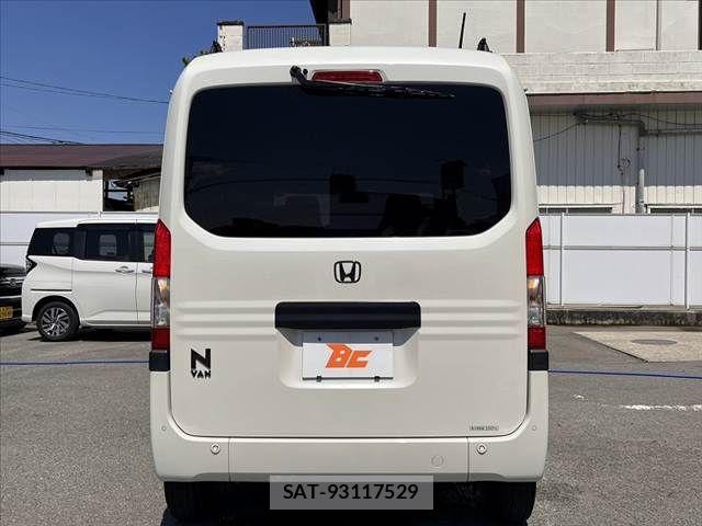 Honda N-VAN 2018-11 6683948-13