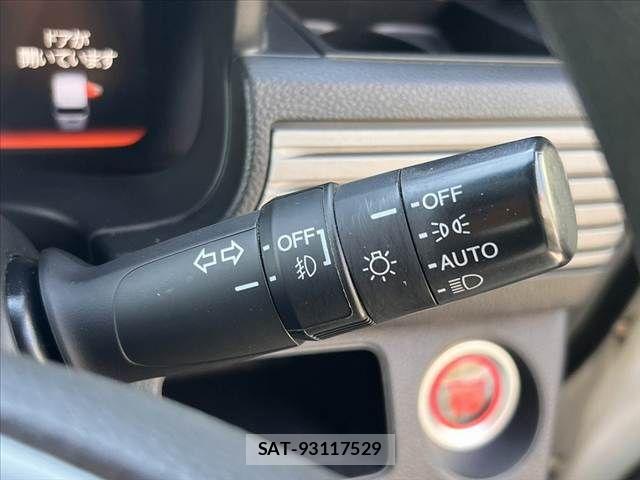 Honda N-VAN 2018-11 6683948-4