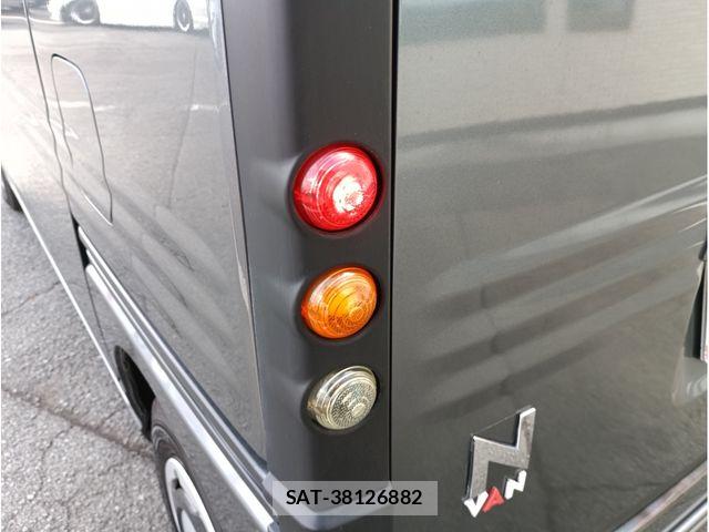 Honda N-VAN 2019-11 6752783-9