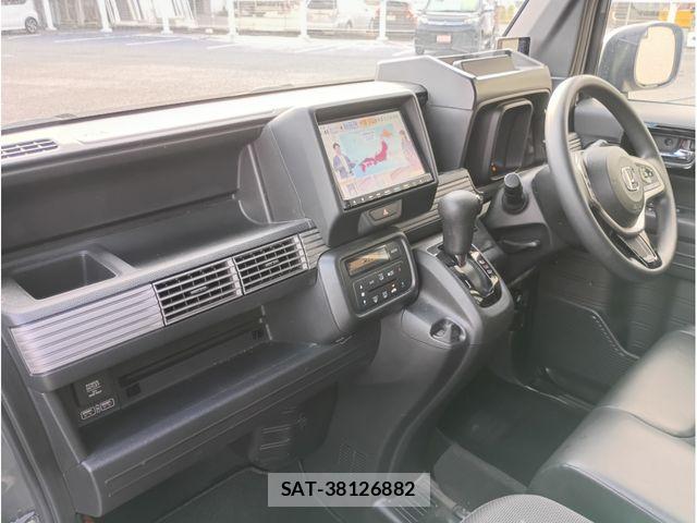 Honda N-VAN 2019-11 6752783-12