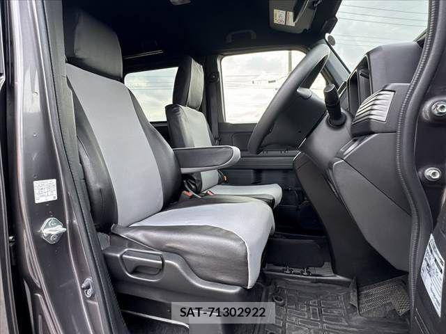 Honda N-VAN 2021-06 6752781-15