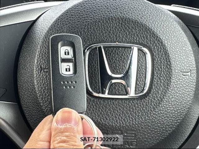 Honda N-VAN 2021-06 6752781-6