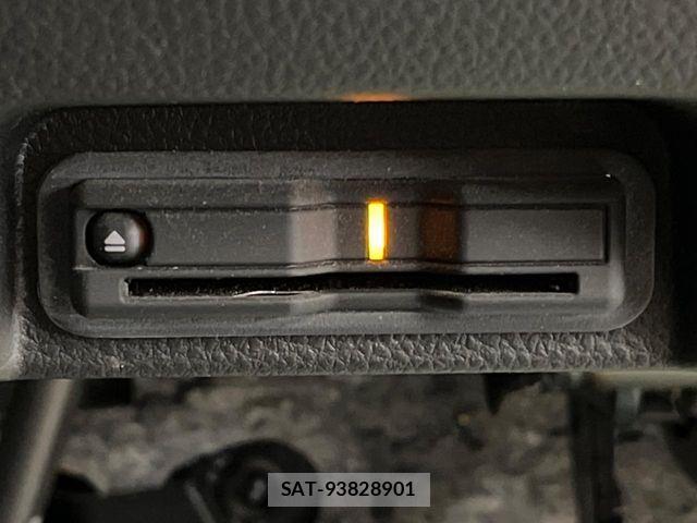 Honda N-VAN 2023-07 6816393-6
