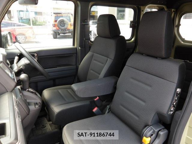 Honda N-VAN 2018-10 6910797-10