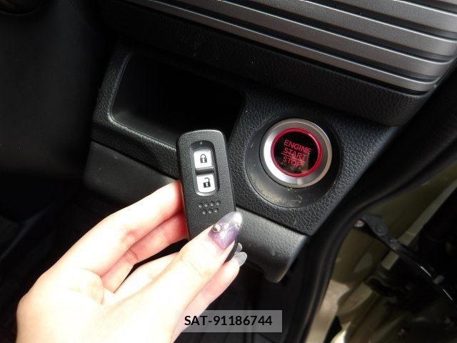 Honda N-VAN 2018-10 6910797-14