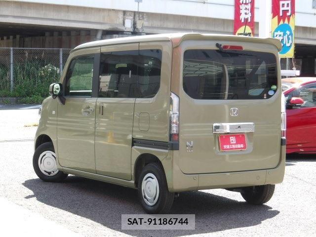 Honda N-VAN 2018-10 6910797-4