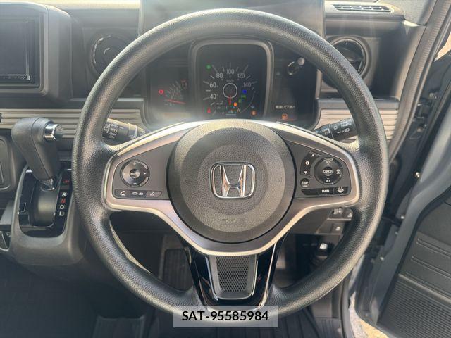 Honda N-VAN 2023-04 6910795-16