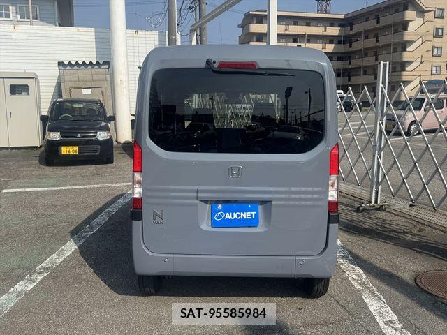 Honda N-VAN 2023-04 6910795-5