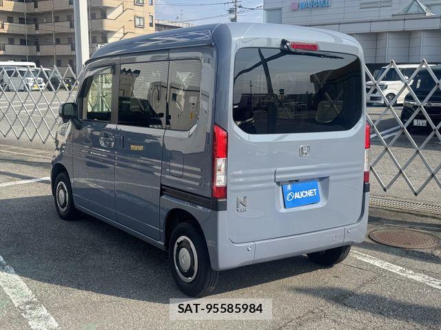 Honda N-VAN 2023-04 6910795-6