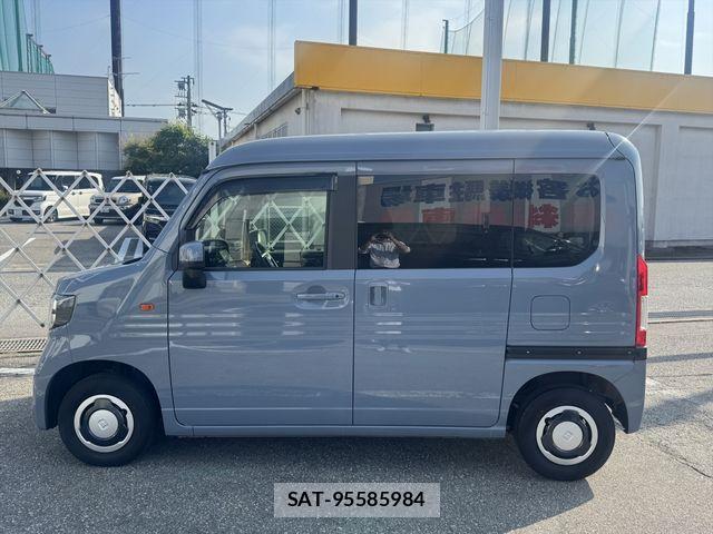 Honda N-VAN 2023-04 6910795-7