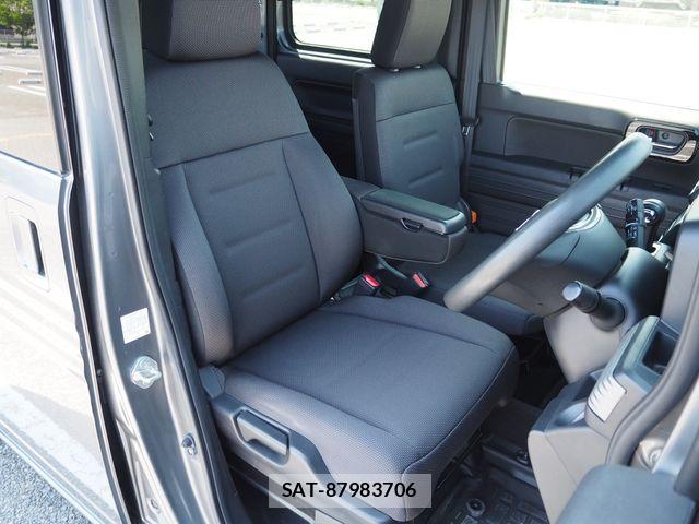 Honda N-VAN 2019-12 6910803-17