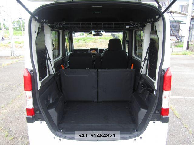 Honda N-VAN 2020-03 6910798-12