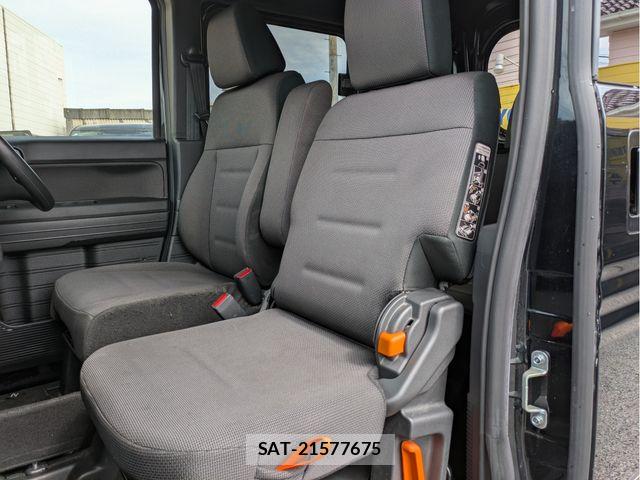 Honda N-VAN 2023-04 7021173-3