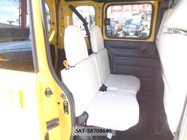 Honda N-VAN 2019-07 7021172-16