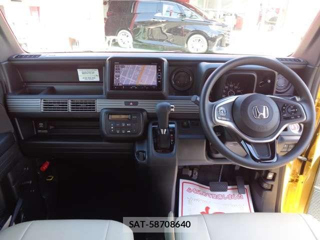 Honda N-VAN 2019-07 7021172-17
