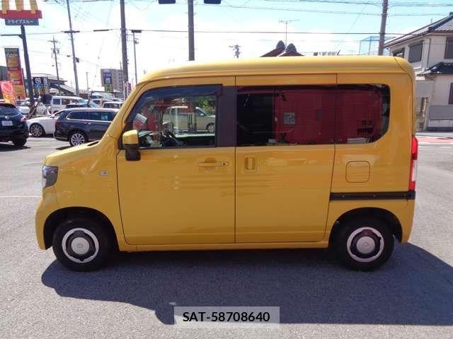 Honda N-VAN 2019-07 7021172-7