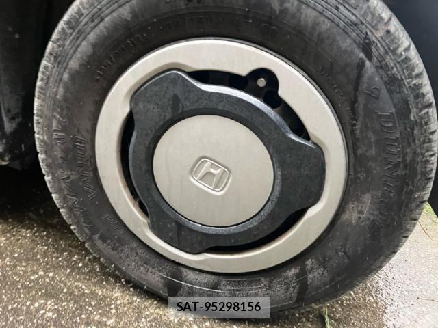 Honda N-VAN 2019-03 7060090-5