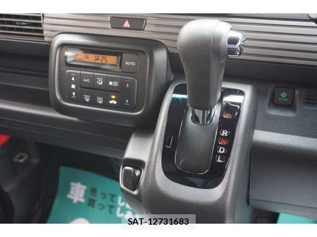 Honda N-VAN 2019-02 7223208-11