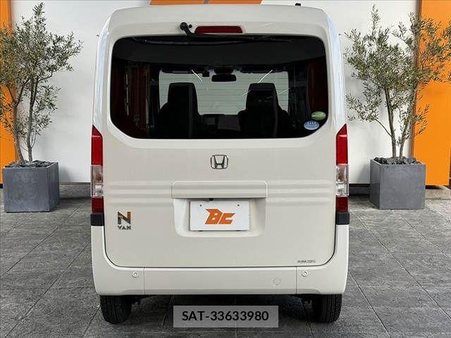Honda N-VAN 2019-06 7223210-13