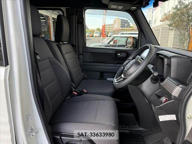 Honda N-VAN 2019-06 7223210-15