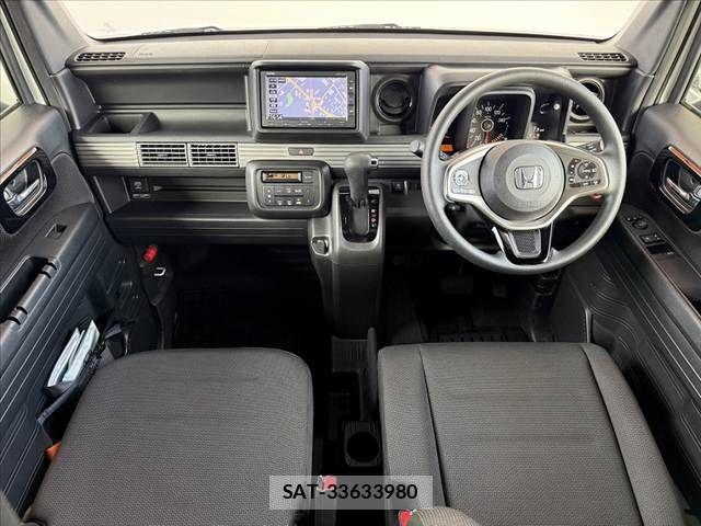 Honda N-VAN 2019-06 7223210-1
