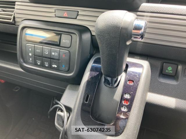 Honda N-VAN 2019-09 7261851-9