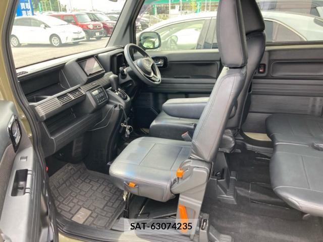 Honda N-VAN 2019-09 7261851-23