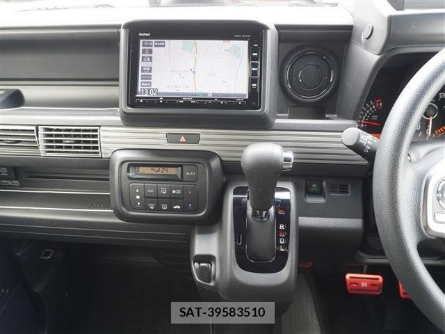 Honda N-VAN 2018-09 7456562-11