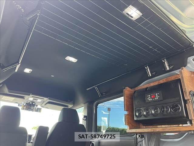 Honda N-VAN 2024-05 7619004-11