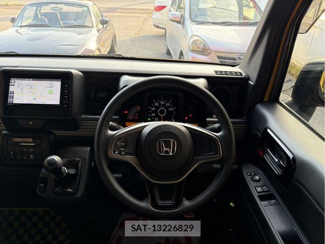 Honda N-VAN 2019-07 7787947-9