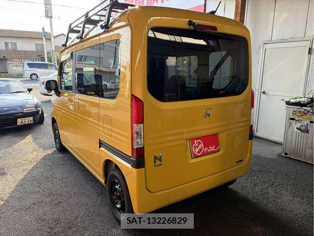 Honda N-VAN 2019-07 7787947-3