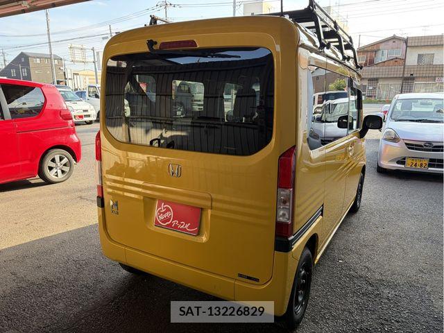 Honda N-VAN 2019-07 7787947-4