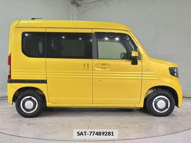 Honda N-VAN 2019-05 7980452-3